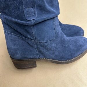 Suede Boots in Navy